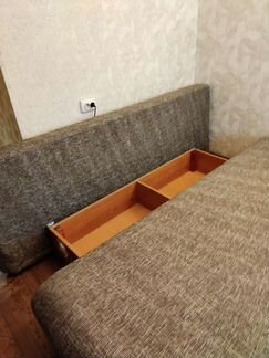 Диван- кровать хоррший