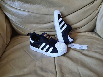 Кроссовки Adidas Superstar новые детские 26 и 27 р