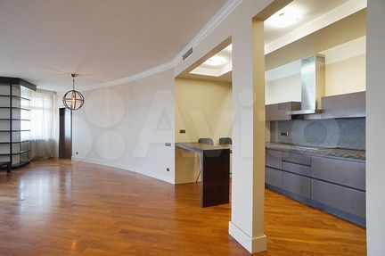 4-к квартира, 180 м², 6/9 эт.