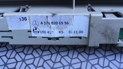 Стоп в крышку багажника на Мерс w170 SLK класс