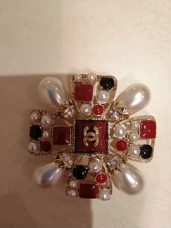 Брошь chanel