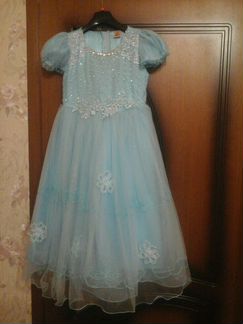 Нарядное платье на 6-9 лет
