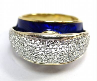 Золотое кольцо 750 пробы с бриллиантами и эмалью