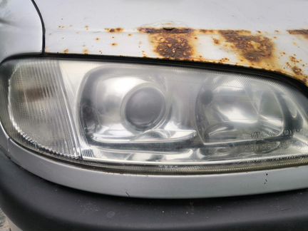 Фара омега б