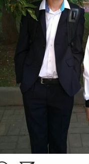 Школьный костюм 152 см