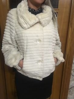 Шубка белая р.44-46 Мех Искусственный