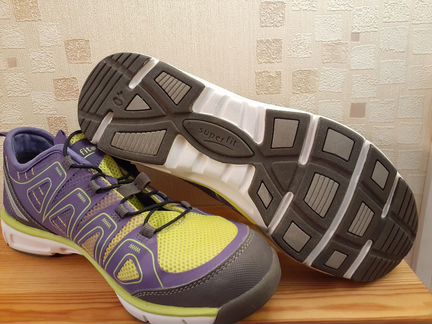 Новые кроссовки Superfit 40