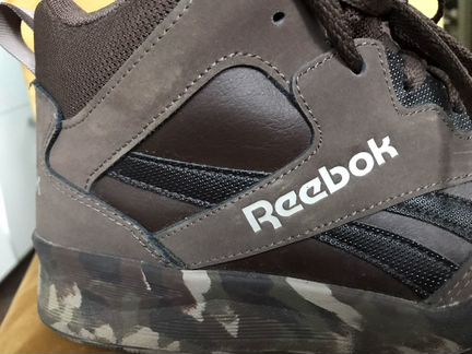 Кожаные кроссовки Reebok Royal р 40