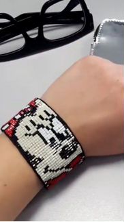 Браслет фенечка