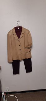 Бежевая куртка джинсы в подарок