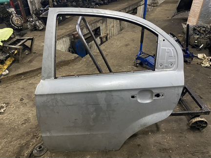 Дверь задняя левая Шевроле Авео Т250 Седан новая