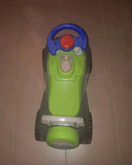 Каталка-машинка