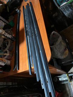 Уплотнитель двери черный Audi A6 C6