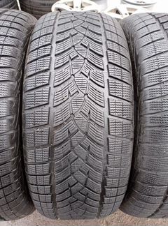 285 60 18 GoodYear бу Шины Зимние 285 60 R18 98H