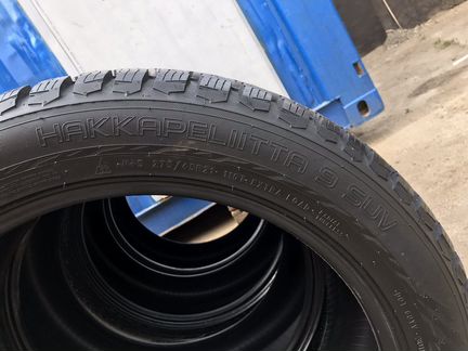Продам шины 275/45R21 Нокиан