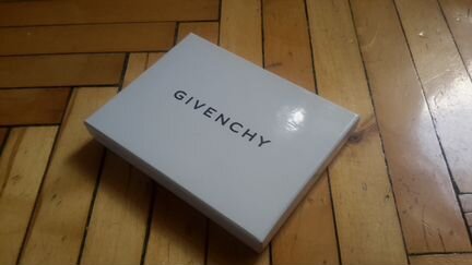 Ручка и визитница Givenchy