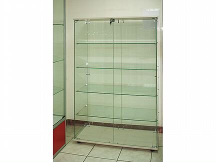 Витрина из стекла