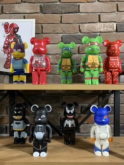 Игрушка Bearbrick Miki