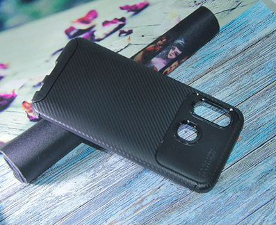 Чехол-накладка для Samsung A405F A40 becation beetles carbon TPU antishock черный