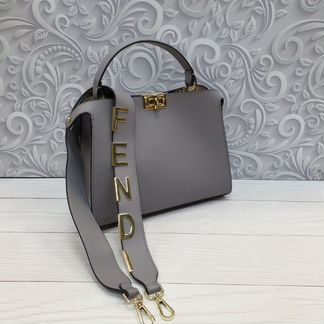 Новая женская сумка Fendi Peekaboo серая