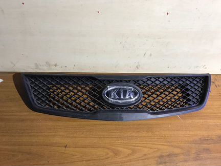 Решетка радиатора Kia Cerato 2 2009-2013