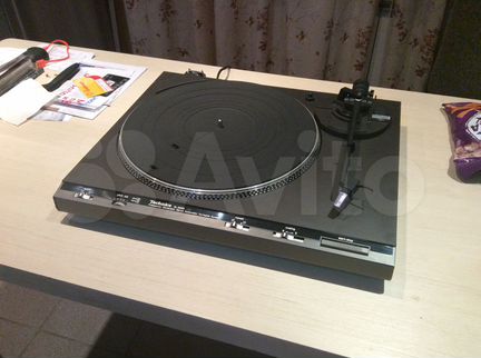 Проигрыватель винила Technics SL-B300