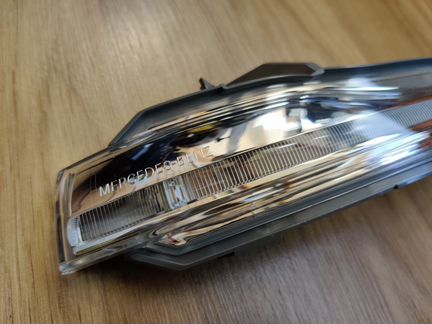 Повторитель поворотника mercedes W205/X205/W222/W2