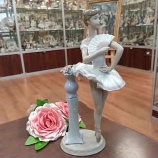 Балерина Lladro, Испания