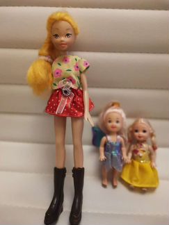 Куклы разные, лошадки