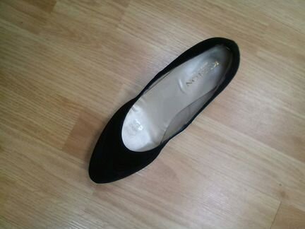 Туфли черные замшевые