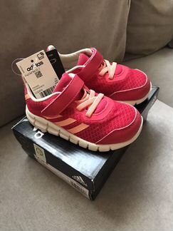 Кроссовки adidas для девочки