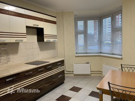 2-к квартира, 51 м², 2/14 эт.