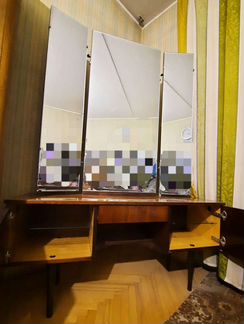 Трюмо с зеркалом советское