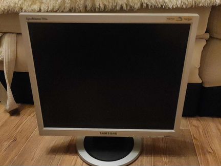 Монитор Samsung 710n