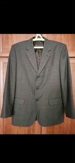 Красивый пиджак р. 50 на рост 176