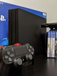 Son Playstation 4 Pro 1TB с аксессуарами и играми