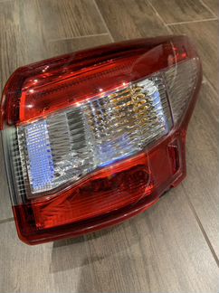 Задний правый фонарь Nissan Qashqai j11