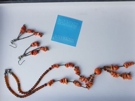 Коралловые бусы и серьги (имитация) комплект