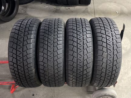 Зимние шины 215 60 17 Michelin б/у