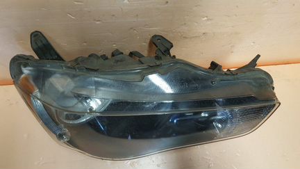 Фара правая Mitsubishi Outlander Xl 10-11