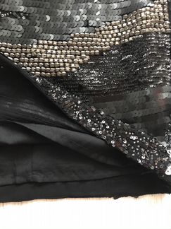 Женская мини-юбка со стразами