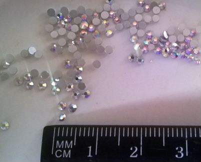 Стразы для ногтей