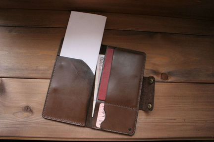 Тревел кошелек из очень мягкой приятной кожи