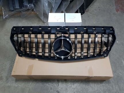 Решетка радиатора Мерседес CLA 117 Рестайлинг