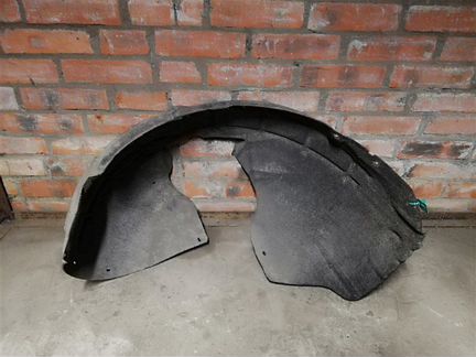 Подкрылок передний левый Skoda Octavia A5 1Z3