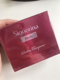 Парфюмерная вода Signorina