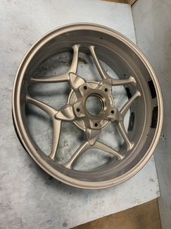 Заднее колесо BMW