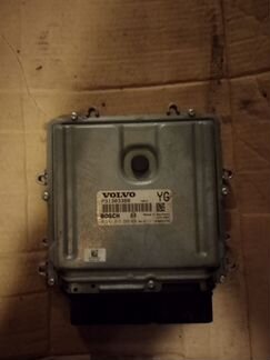 Блoк упpaвлeния двигaтeлем Volvo 31303388 эбу