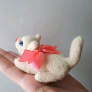 Валяная игрушка