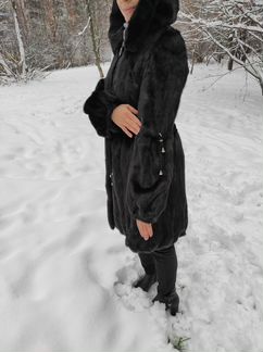 Шуба из норки стильная